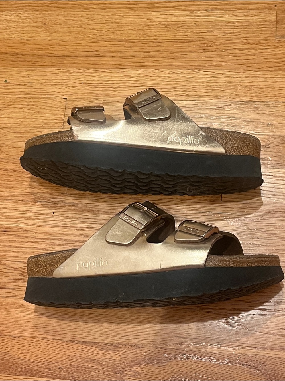 Birkenstock Papillio size 36 Bronze Metallic Arizona Platform Sandals - Picture 4 of 8